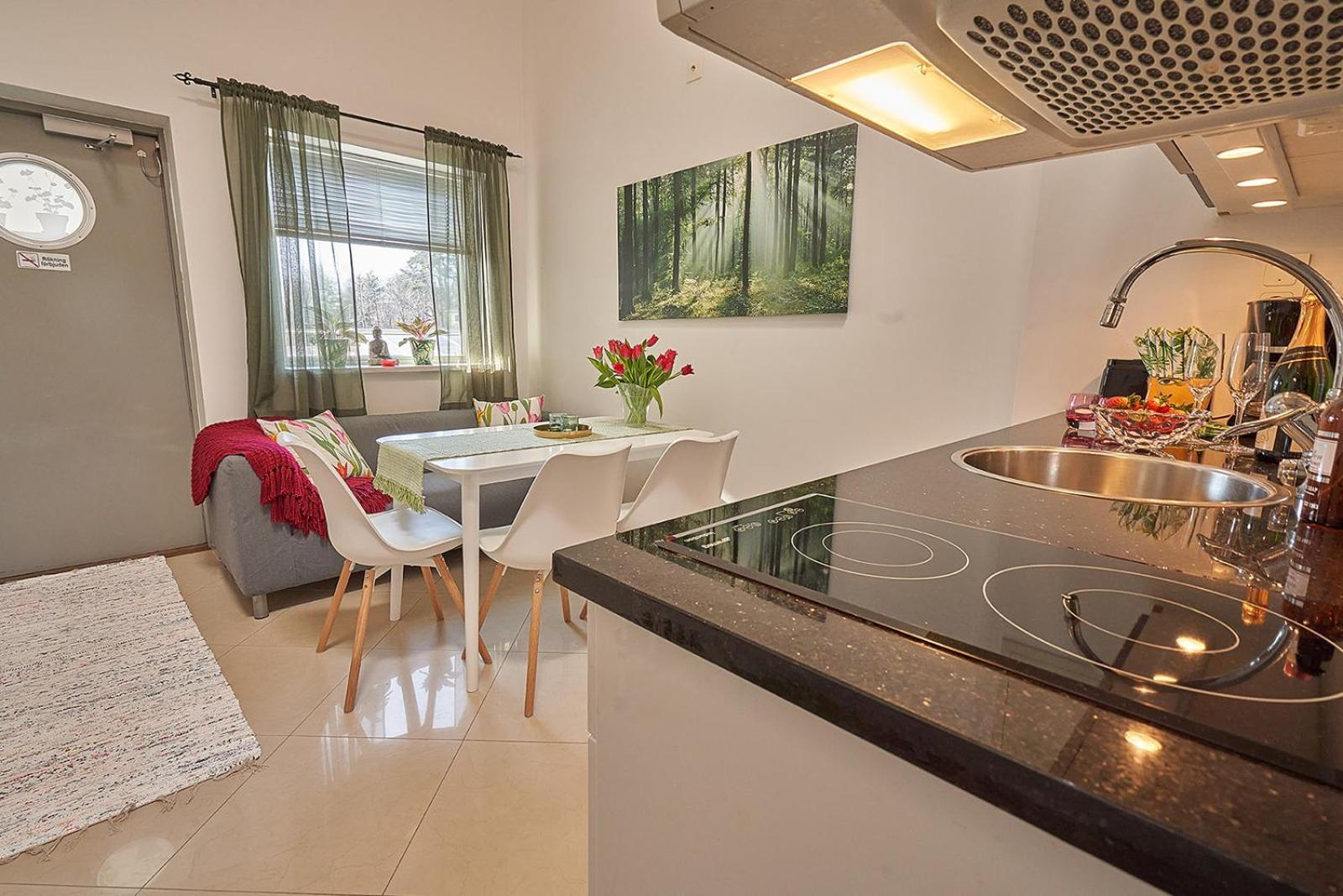 Staylong Hotell Täby Εξωτερικό φωτογραφία